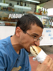 Il mondo mangia la mia salsa! Il mondo mangia la mia salsa!