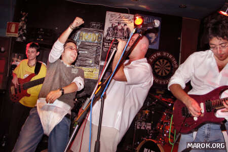 Air guitar (Tribute to Sanfru)
